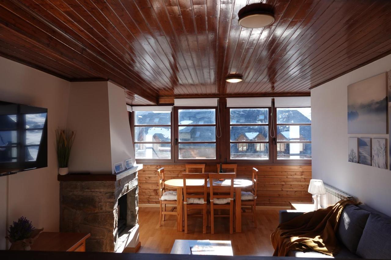 Stone Garaje Cubierto Y Trastero Pirineos360 Leilighet Formigal Eksteriør bilde
