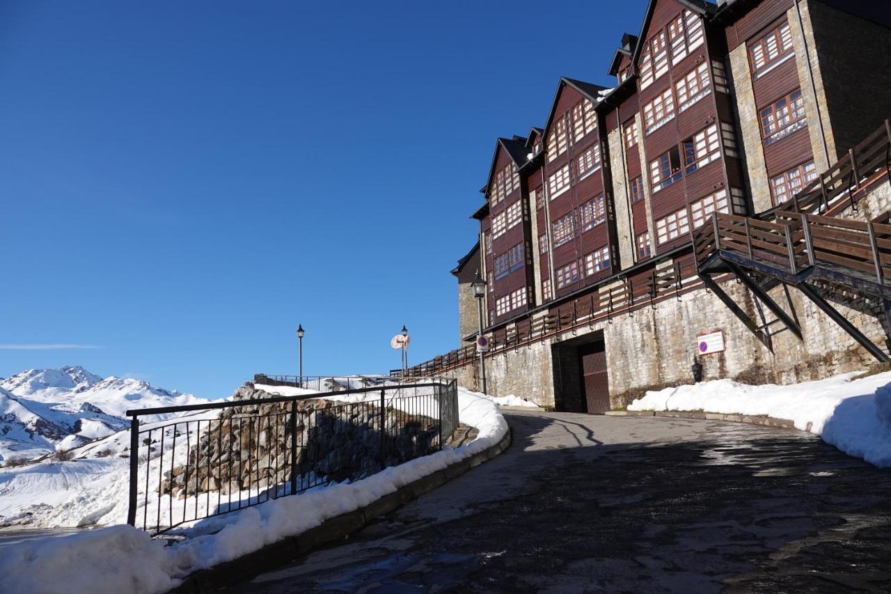 Stone Garaje Cubierto Y Trastero Pirineos360 Leilighet Formigal Eksteriør bilde